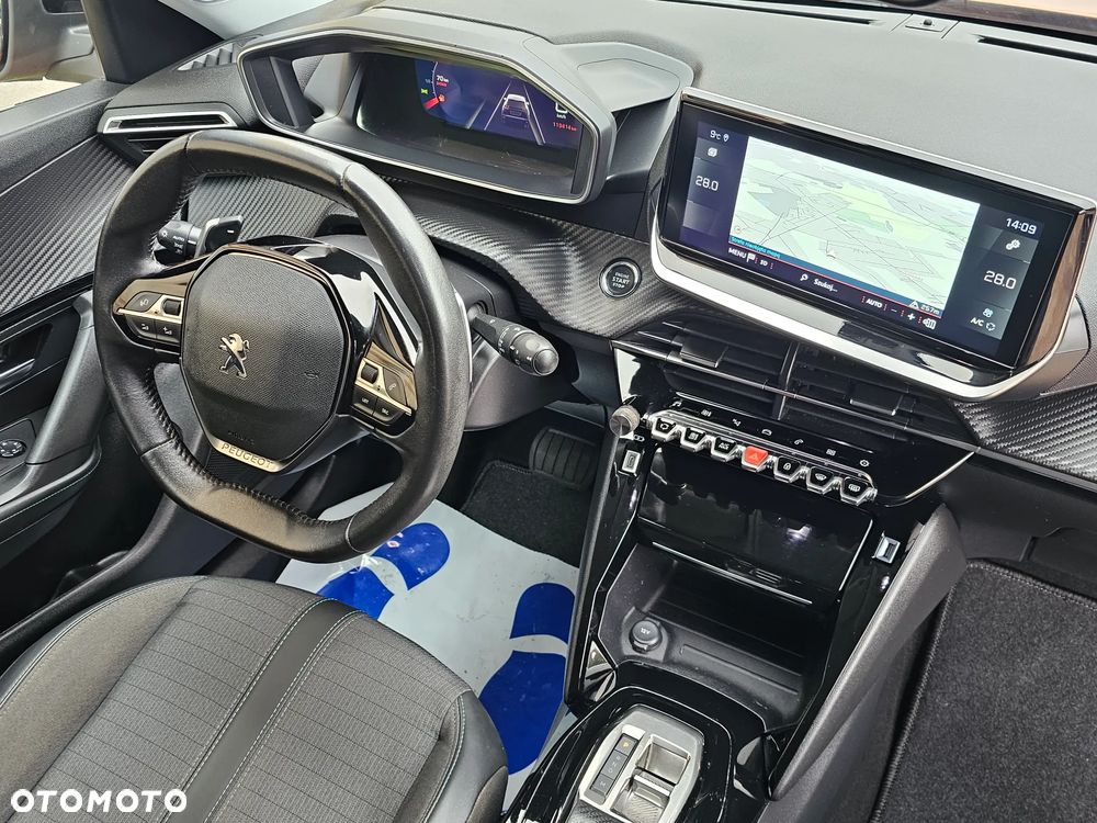 Peugeot 2008 1.5 BlueHDi Allure Pack S&S EAT8 - 32