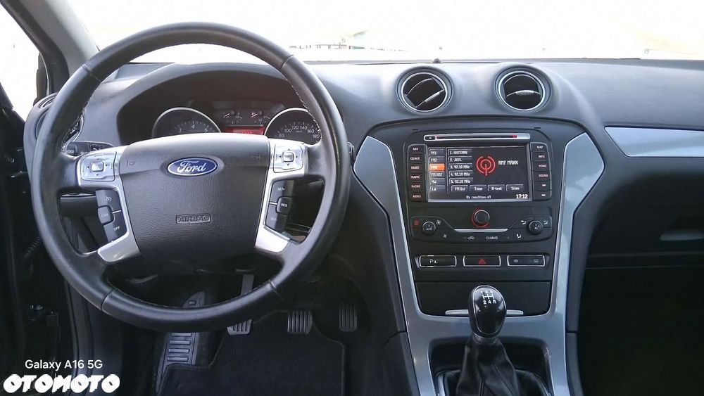 Ford Mondeo 2.0 FF Titanium - 17