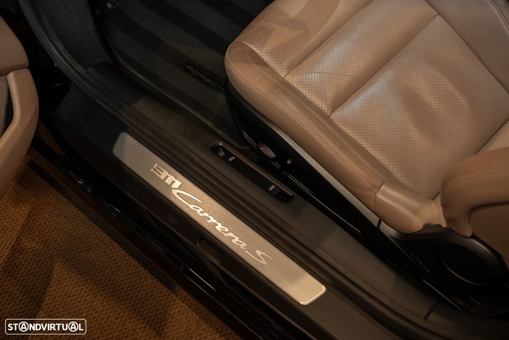 Porsche 911 (992) Carrera S PDK - 11