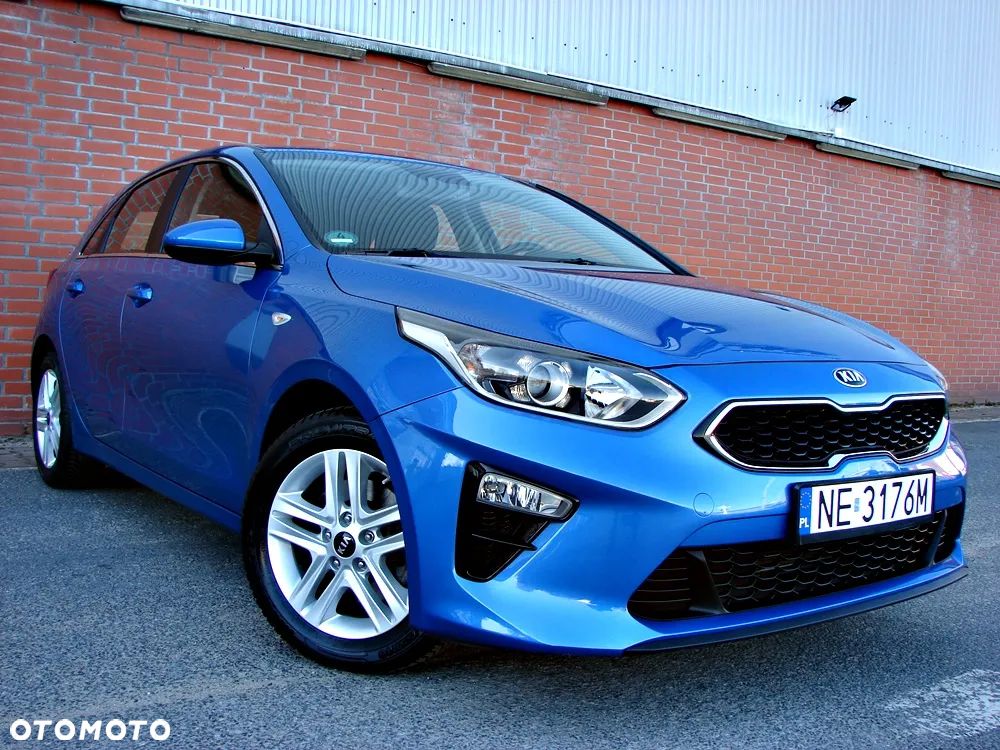 Kia Ceed - 10