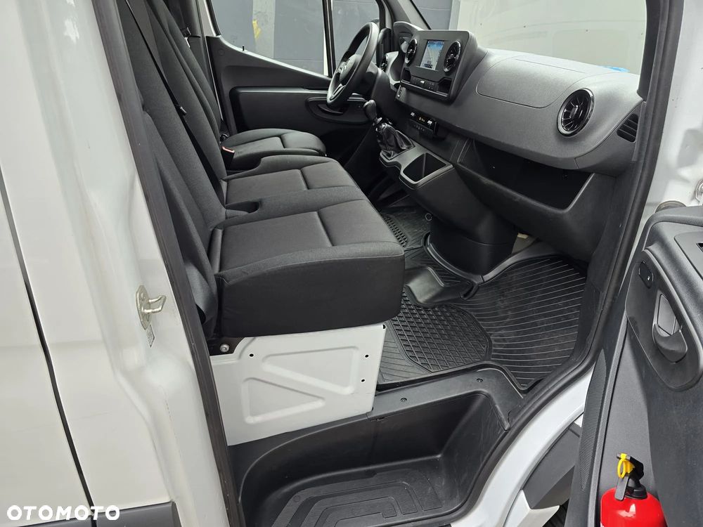 Mercedes-Benz Sprinter 317 - 10