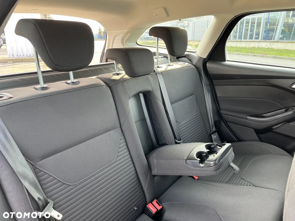 Ford Focus - 17