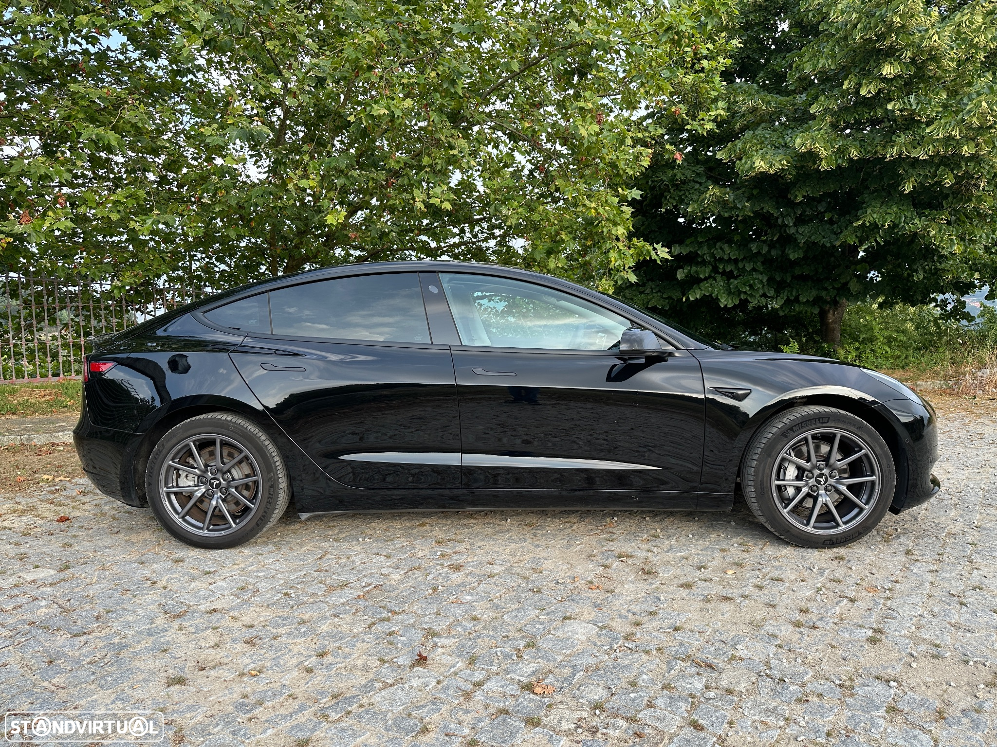 Tesla Model 3 Standard Range Plus RWD - 2