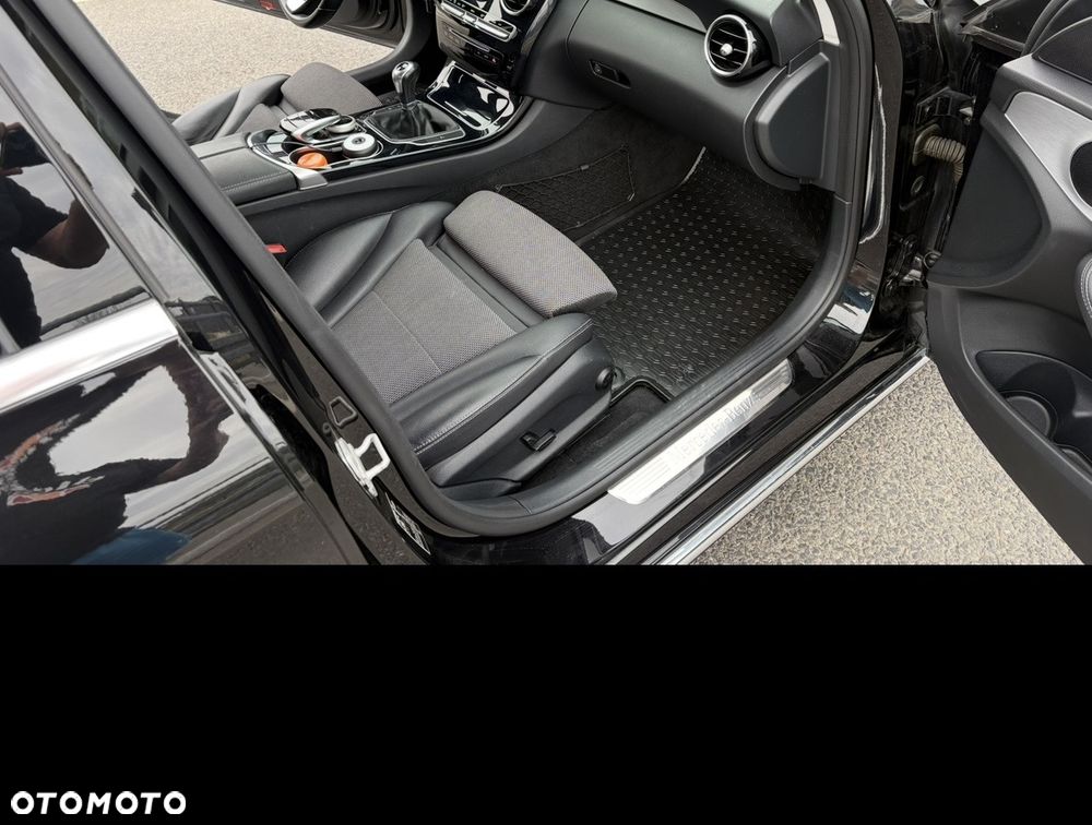 Mercedes-Benz Klasa C 180 (BlueTEC) d Avantgarde - 14