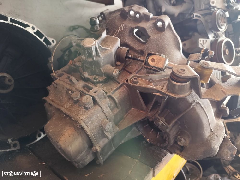 Opel Meriva 1.3 CDTI / CAIXA DE VELOCIDADES - CV118 - 3