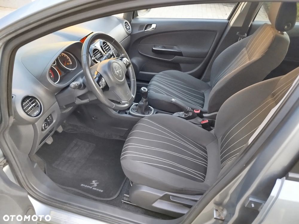 Opel Corsa 1.4 16V Edition 111 Jahre - 11