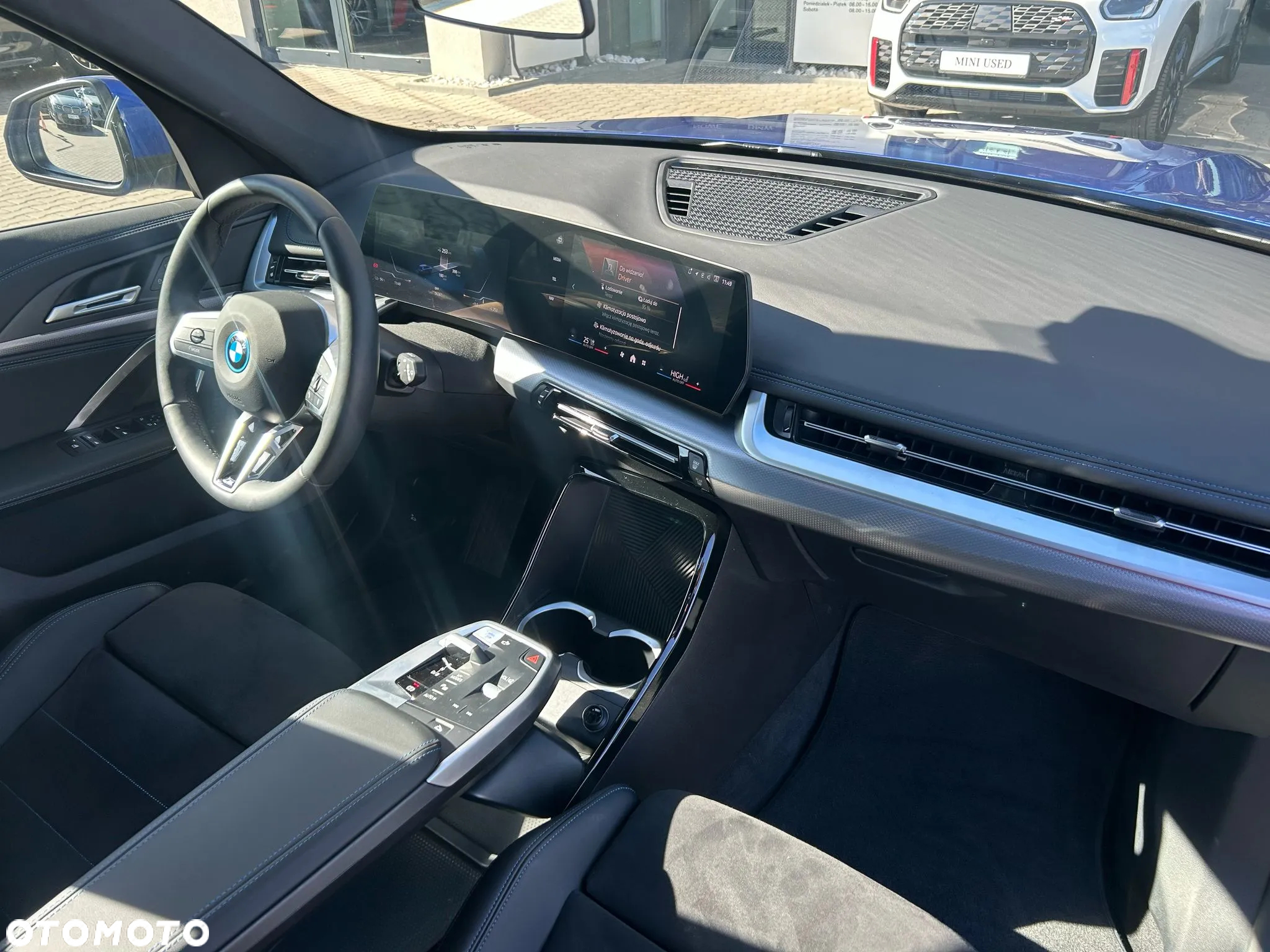 BMW iX1 - 6