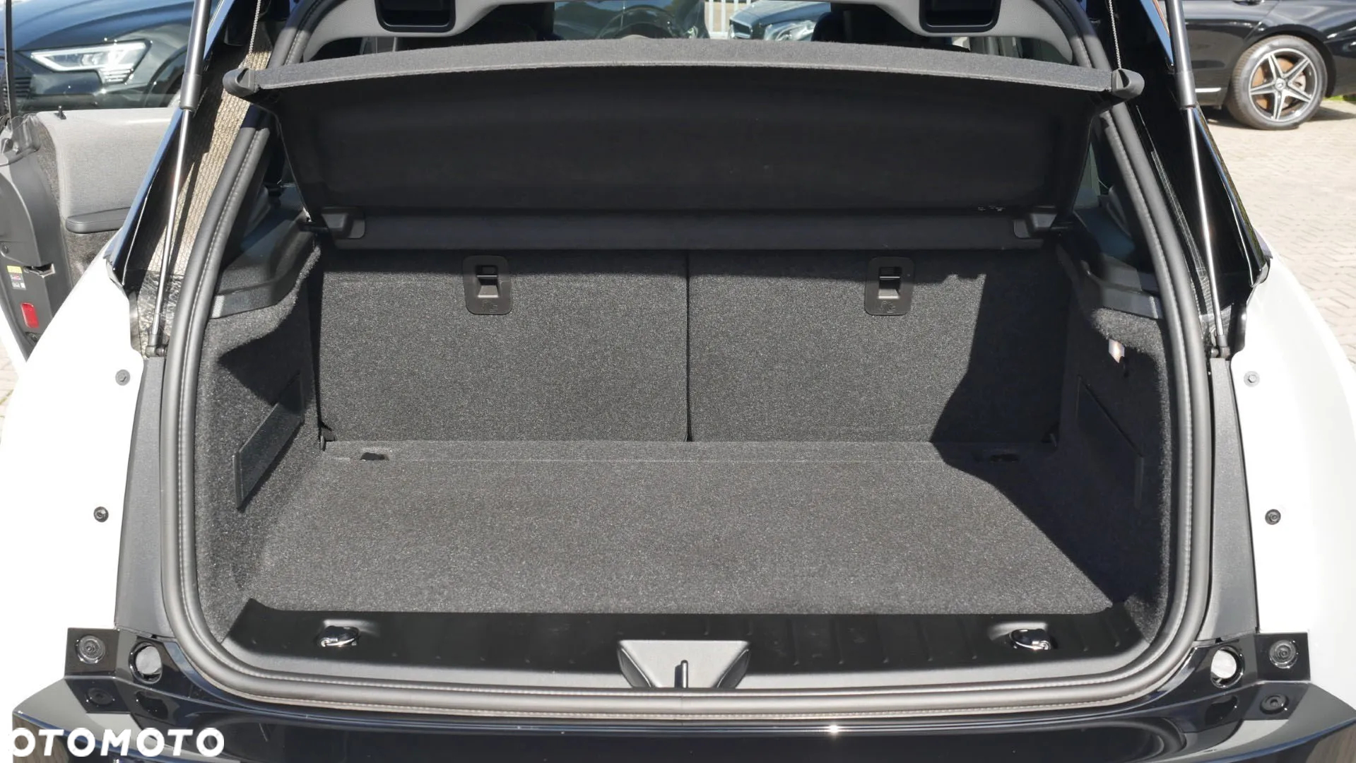 BMW i3 120 Ah - 24