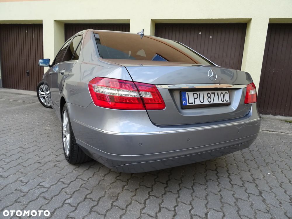 Mercedes-Benz Klasa E 200 CDI 7G-TRONIC Elegance - 18