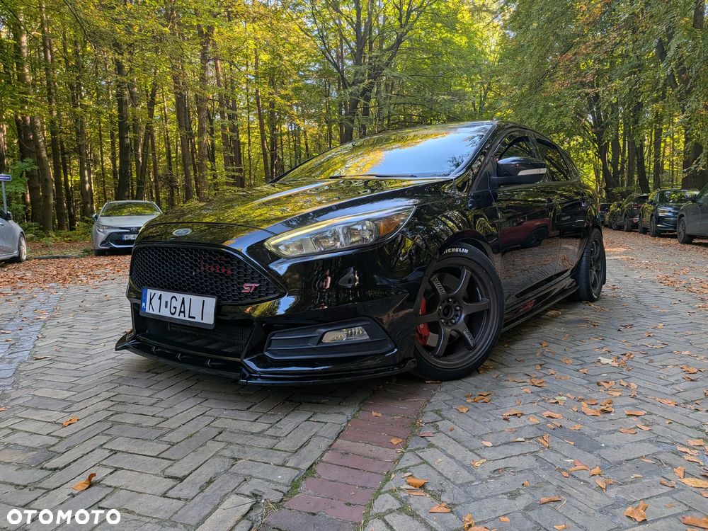 Ford Focus - 23