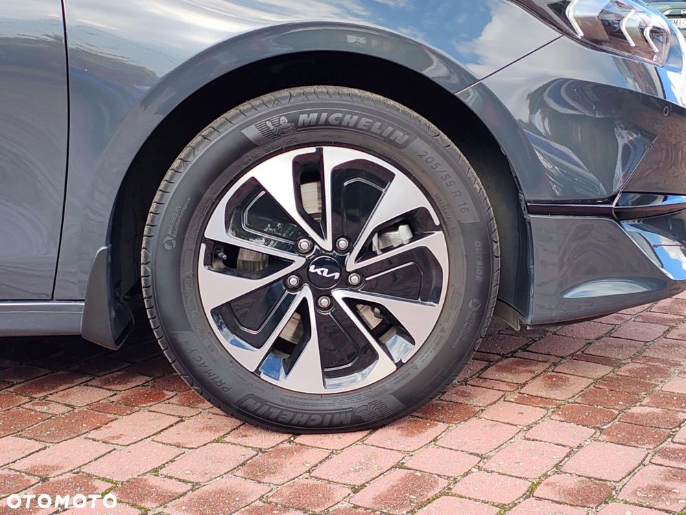 Kia Ceed 1.5 T-GDI Tribute - 27