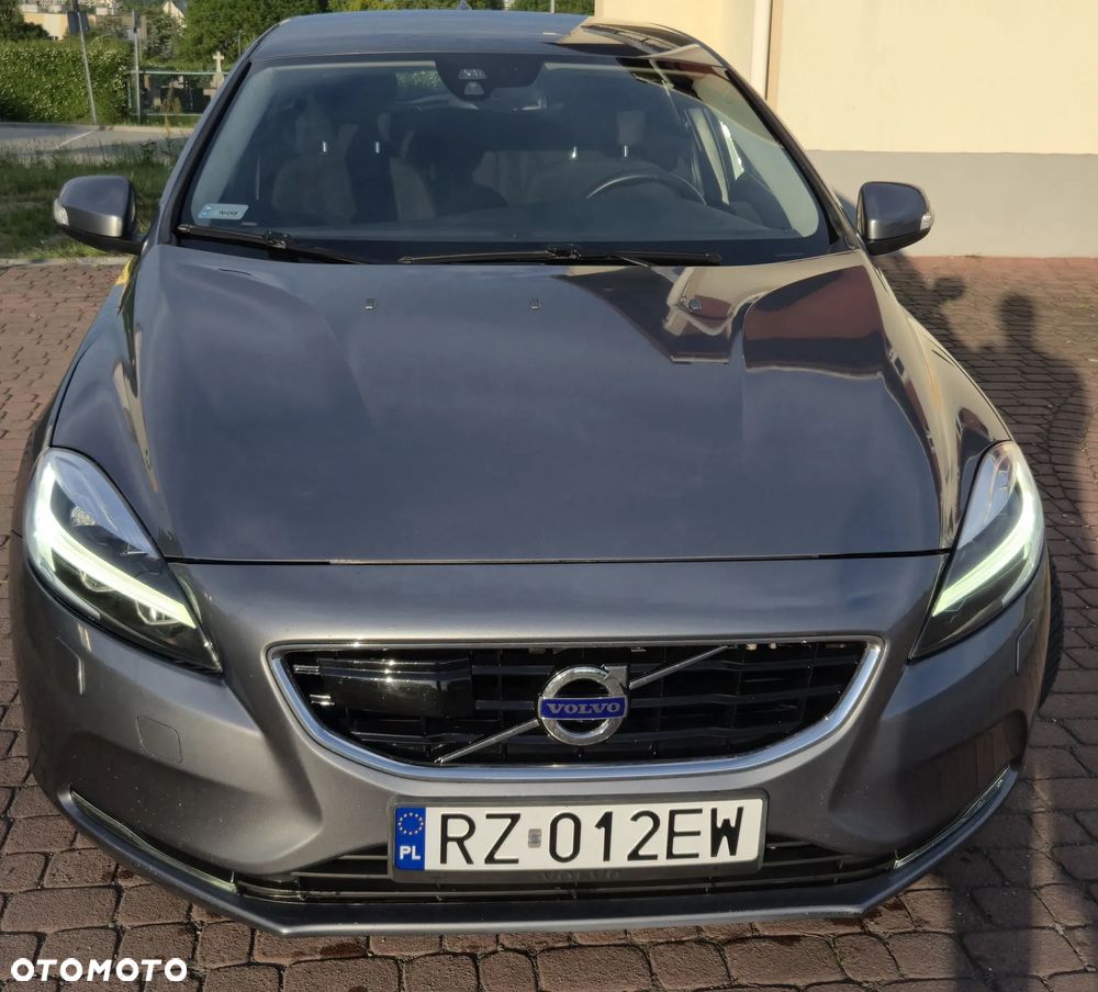 Volvo V40 D2 Drive-E Kinetic - 2