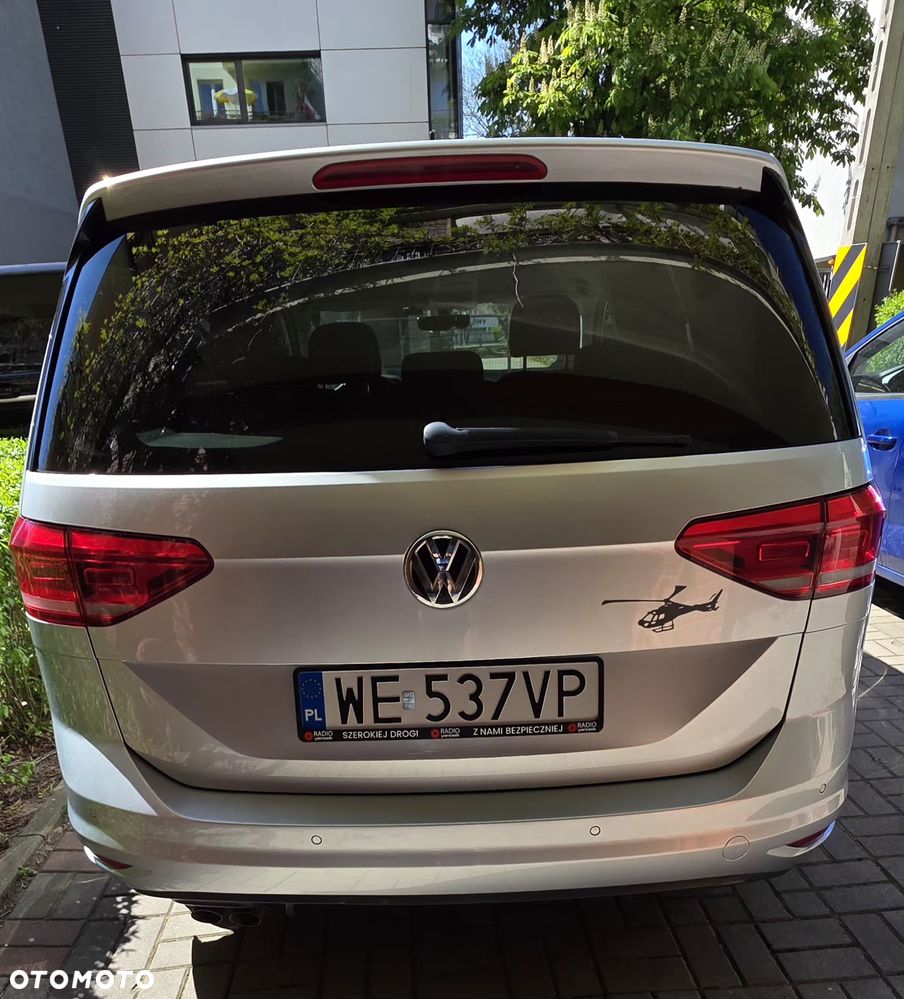 Volkswagen Touran 2.0 TDI BMT Comfortline DSG - 4