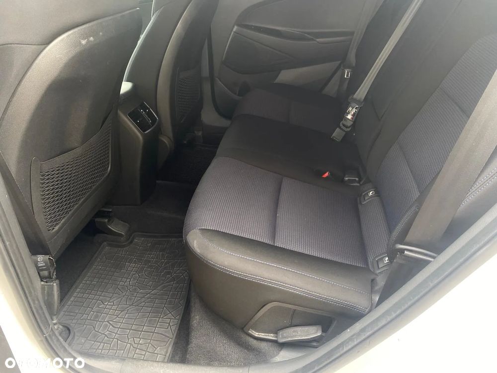 Hyundai Tucson 2.0 CRDI Comfort 4WD - 12