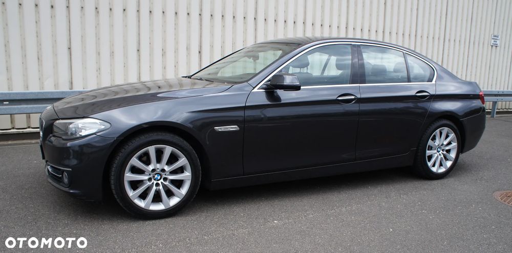 BMW Seria 5 520d xDrive Luxury Line - 2