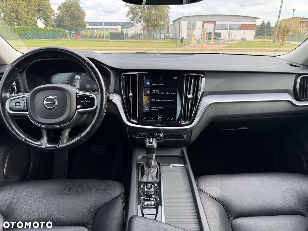 Volvo V60 D3 Momentum Pro - 9
