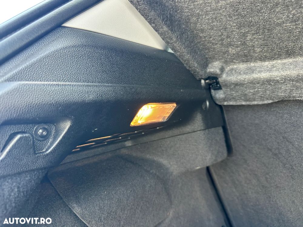 Renault Megane Blue dCi 116 EDC Zen - 30