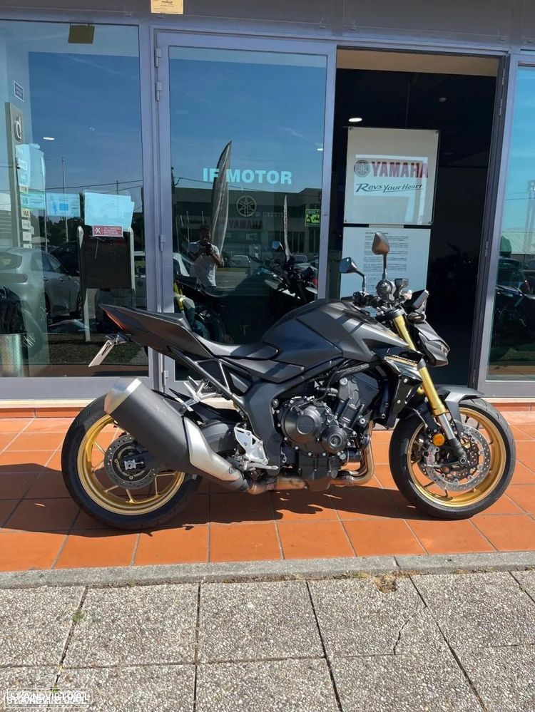 Honda Hornet - 1