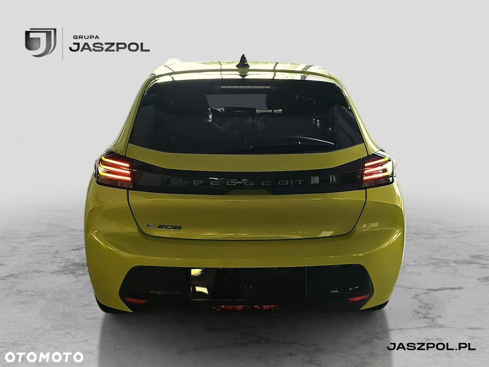 Peugeot 208 - 6