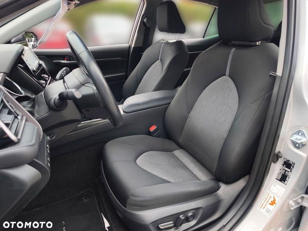 Toyota Camry 2.5 Hybrid Comfort CVT - 17
