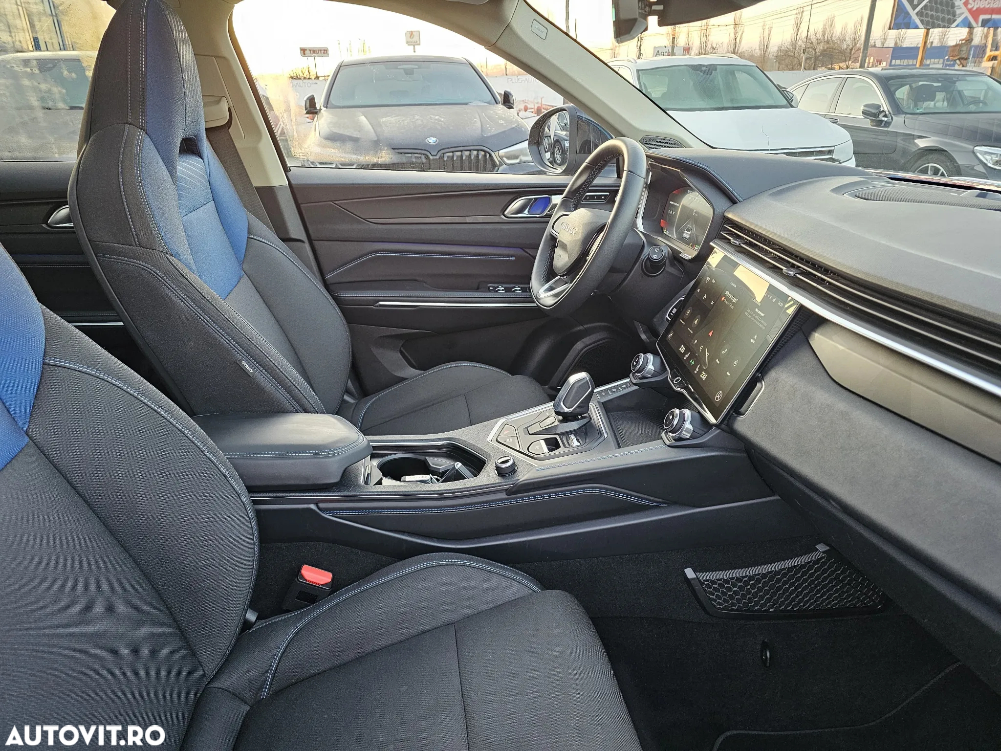 Lynk&Co 01 - 25