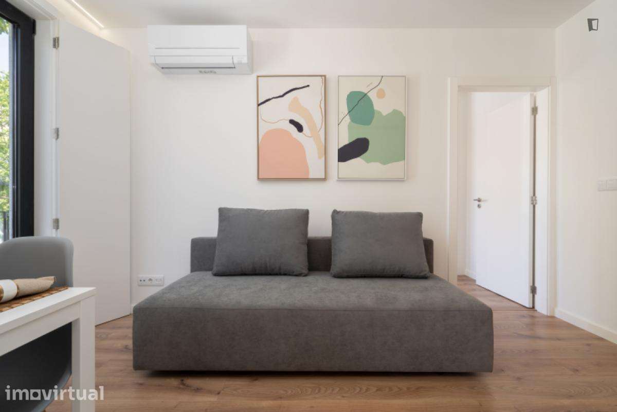 Apartamento com 1 quartos - localizado em Santo Ildefonso Porto - Grande imagem: 3/26