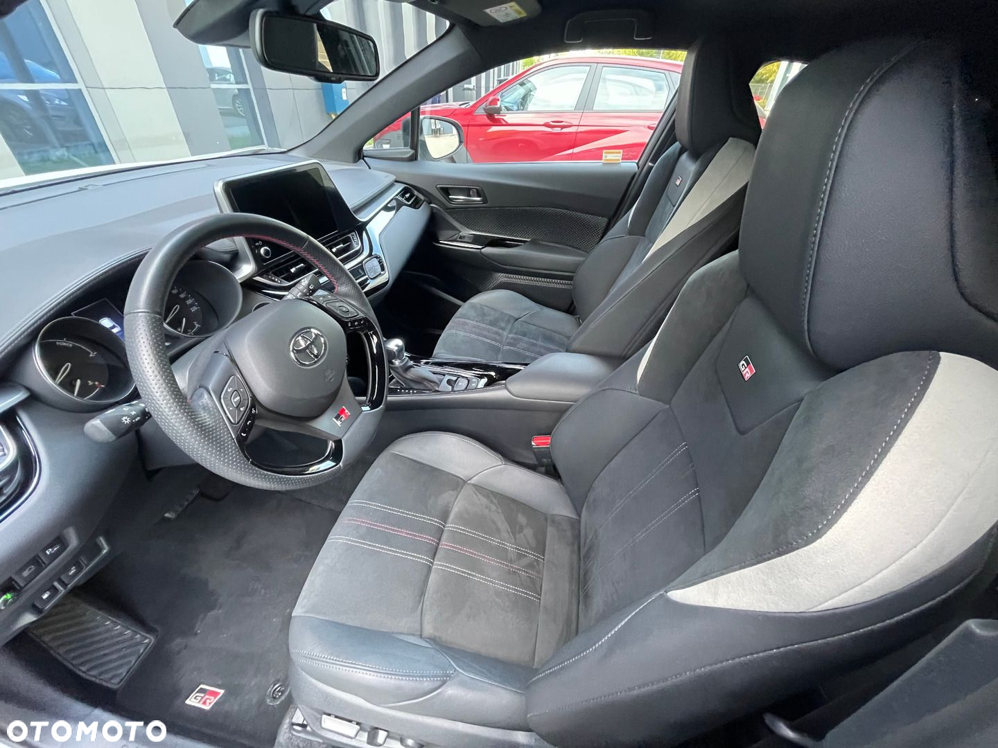 Toyota C-HR - 9