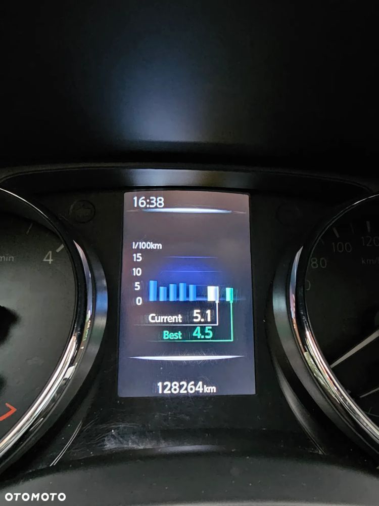 Nissan Qashqai 1.6 dCi Xtronic TEKNA+ - 19