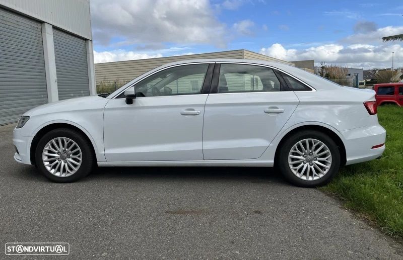 Audi A3 2.0 TDI S-line S tronic - 1