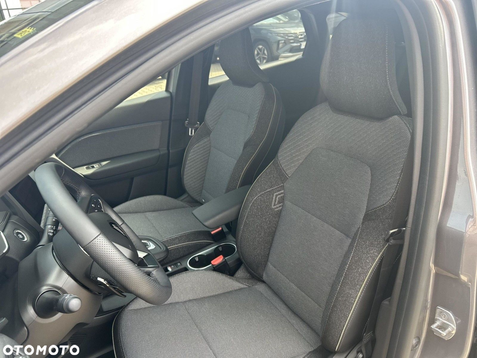 Renault Captur - 10