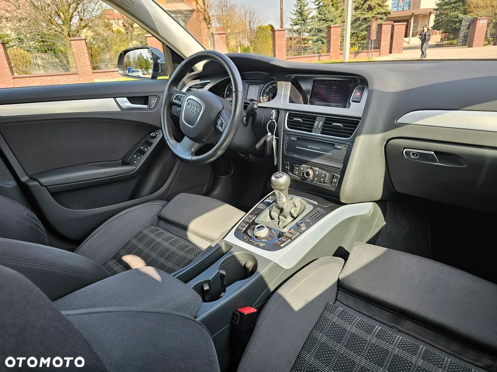 Audi A4 Limousine 2.0 TDI DPF S line Sportpaket (plus) - 9