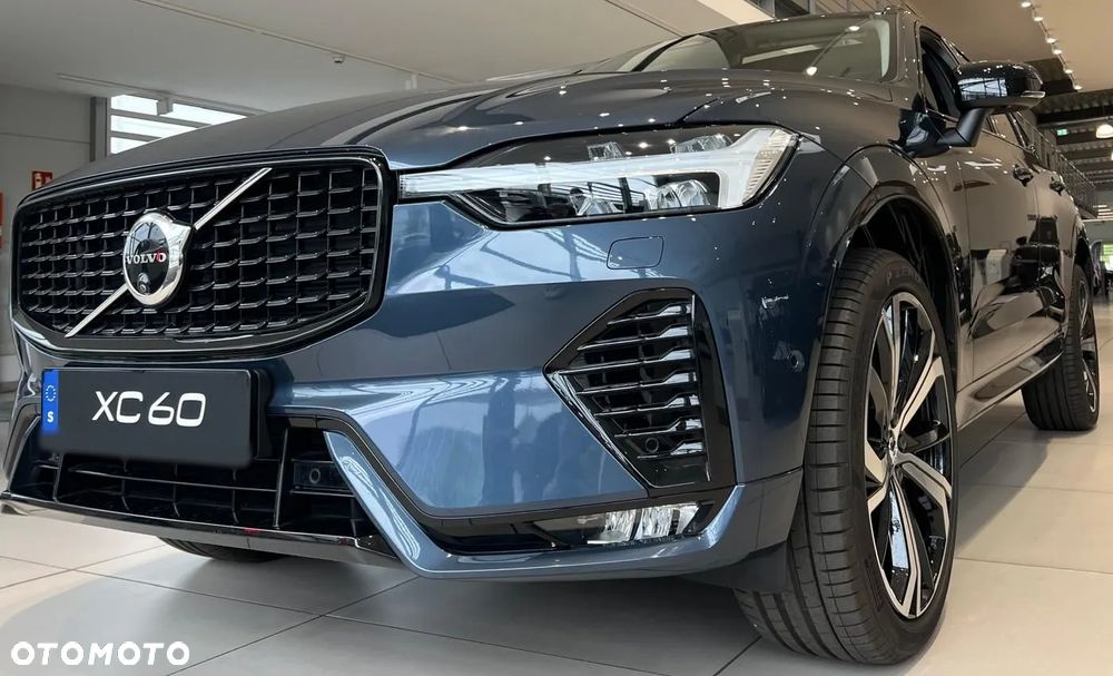 Volvo XC 60 B5 B AWD Ultimate Dark - 7