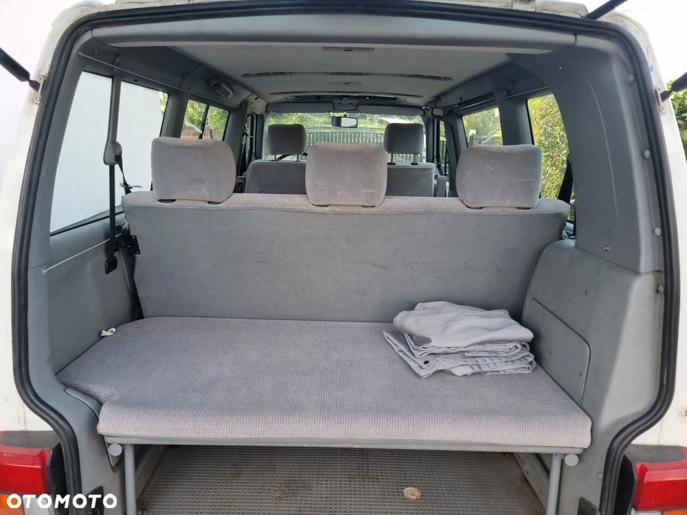 Volkswagen Multivan Standard - 8