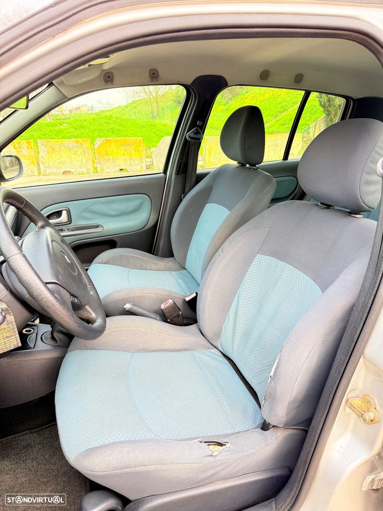 Renault Clio 1.2 16V Authentique - 17