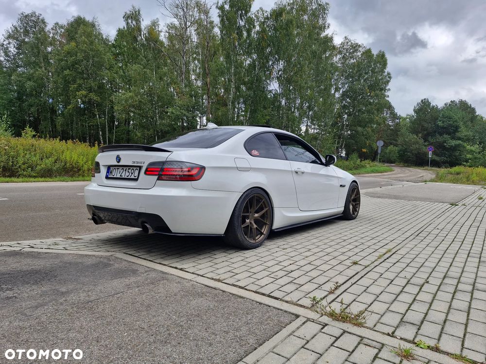 BMW Seria 3 335i - 7