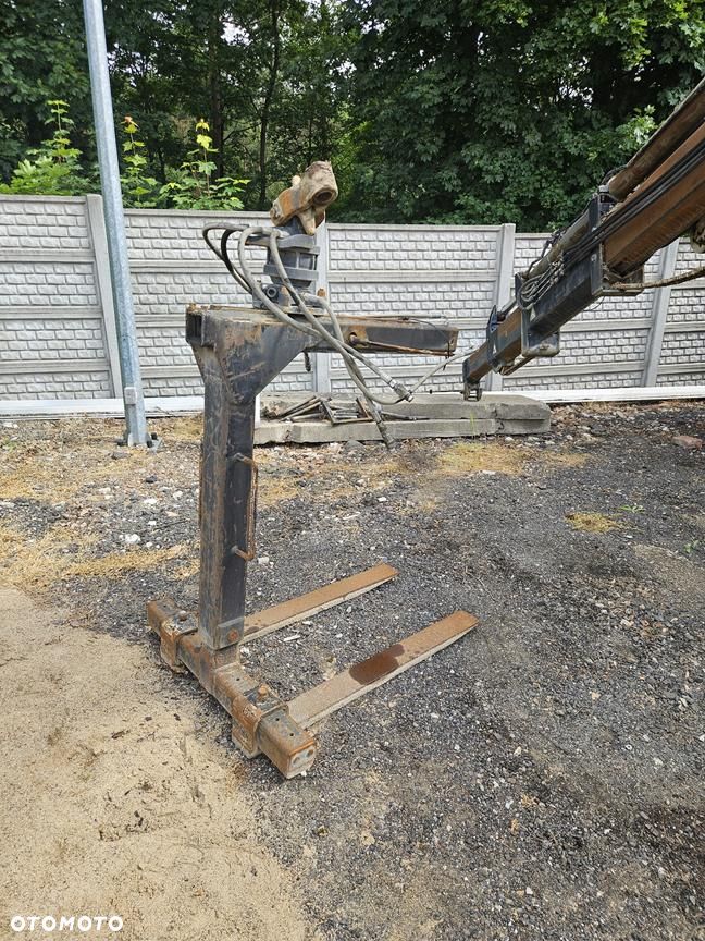 Hiab 185K 4000 kg -> 11 m wysięgu - 9
