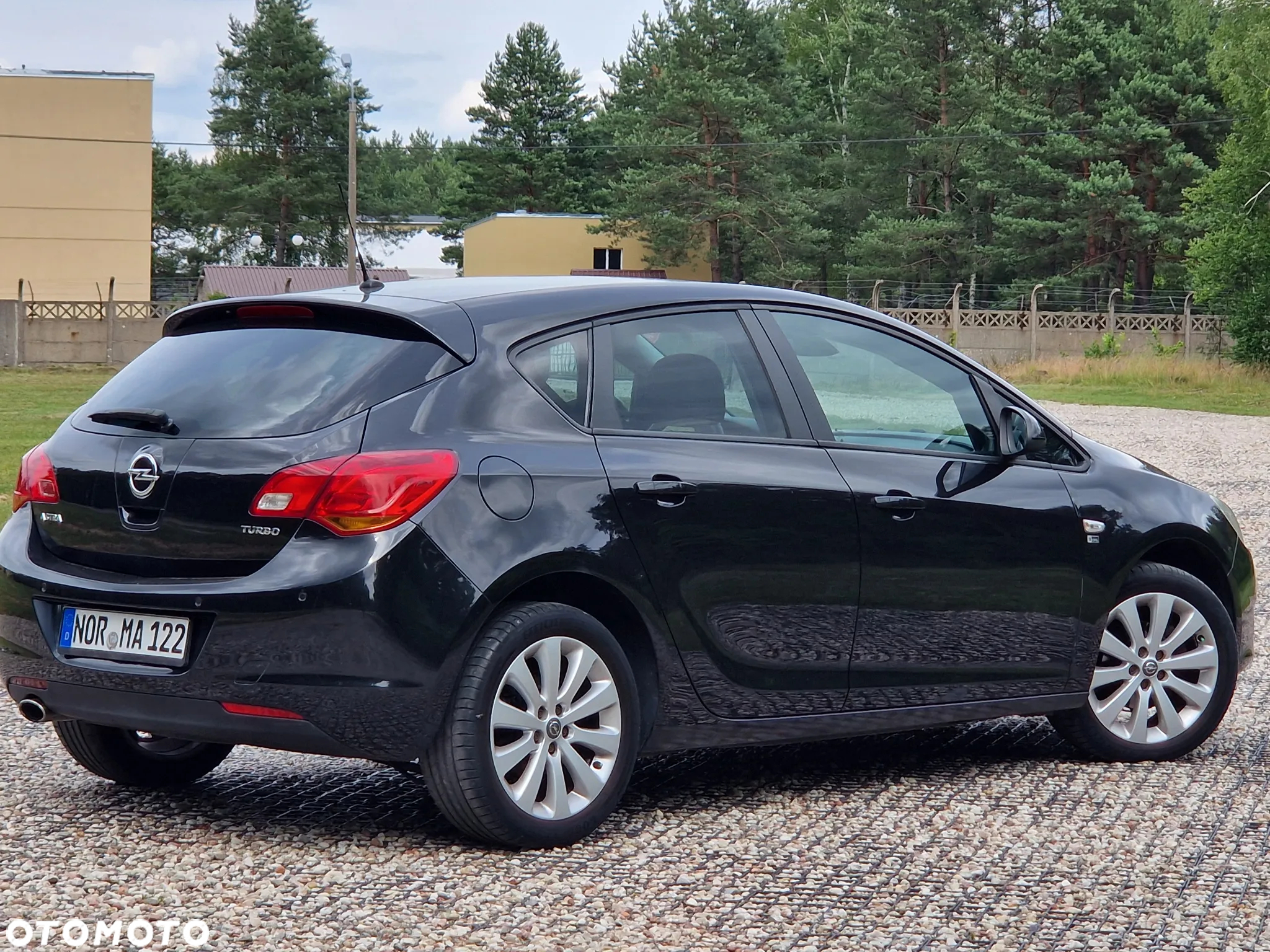 Opel Astra 1.4 Turbo Cosmo - 11