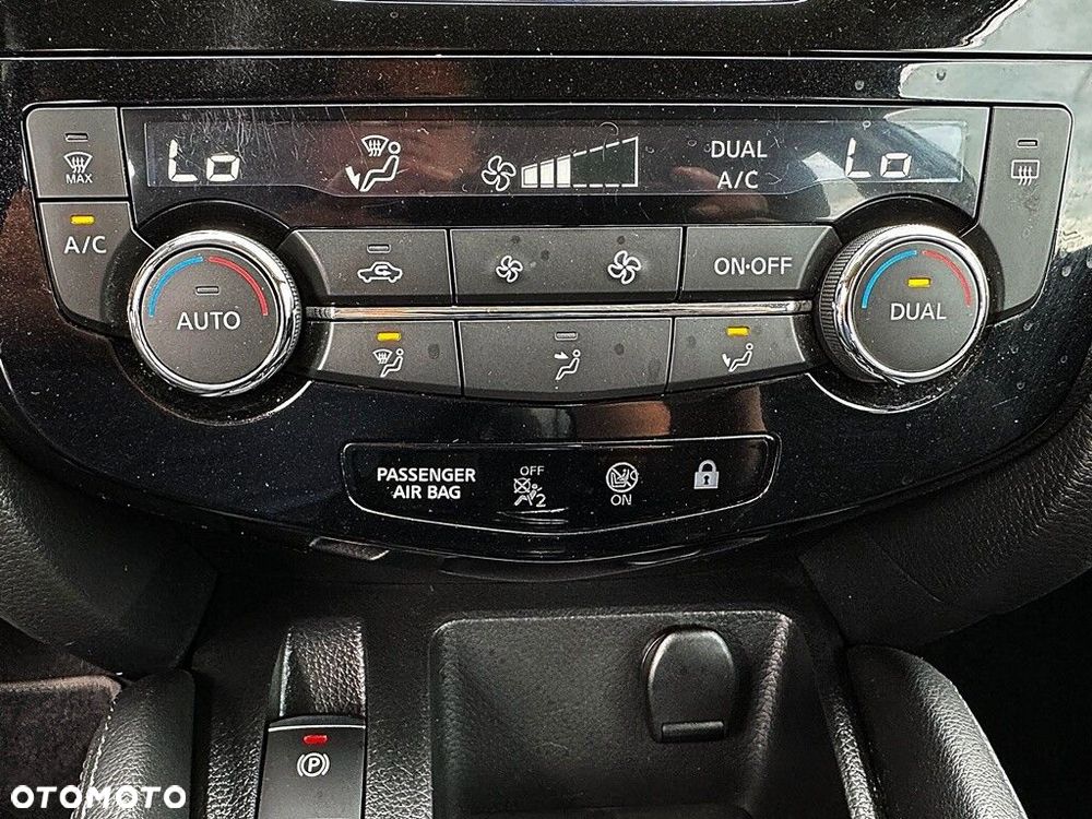 Nissan Qashqai 1.2 DIG-T N-Connecta - 14