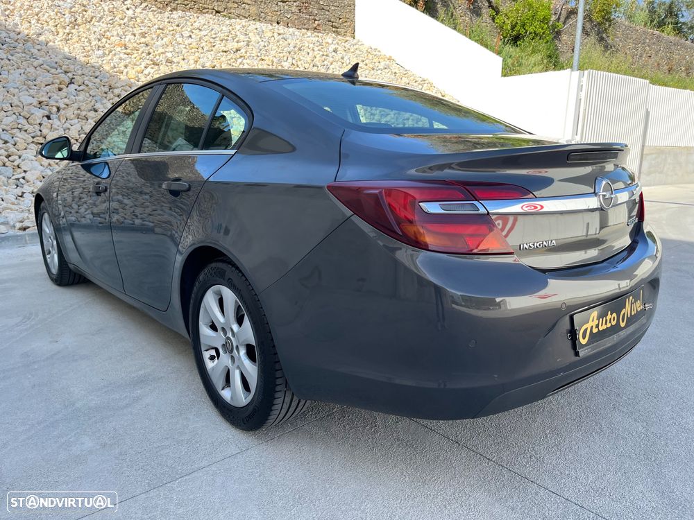 Opel Insignia 2.0 CDTI executive S/S - 23