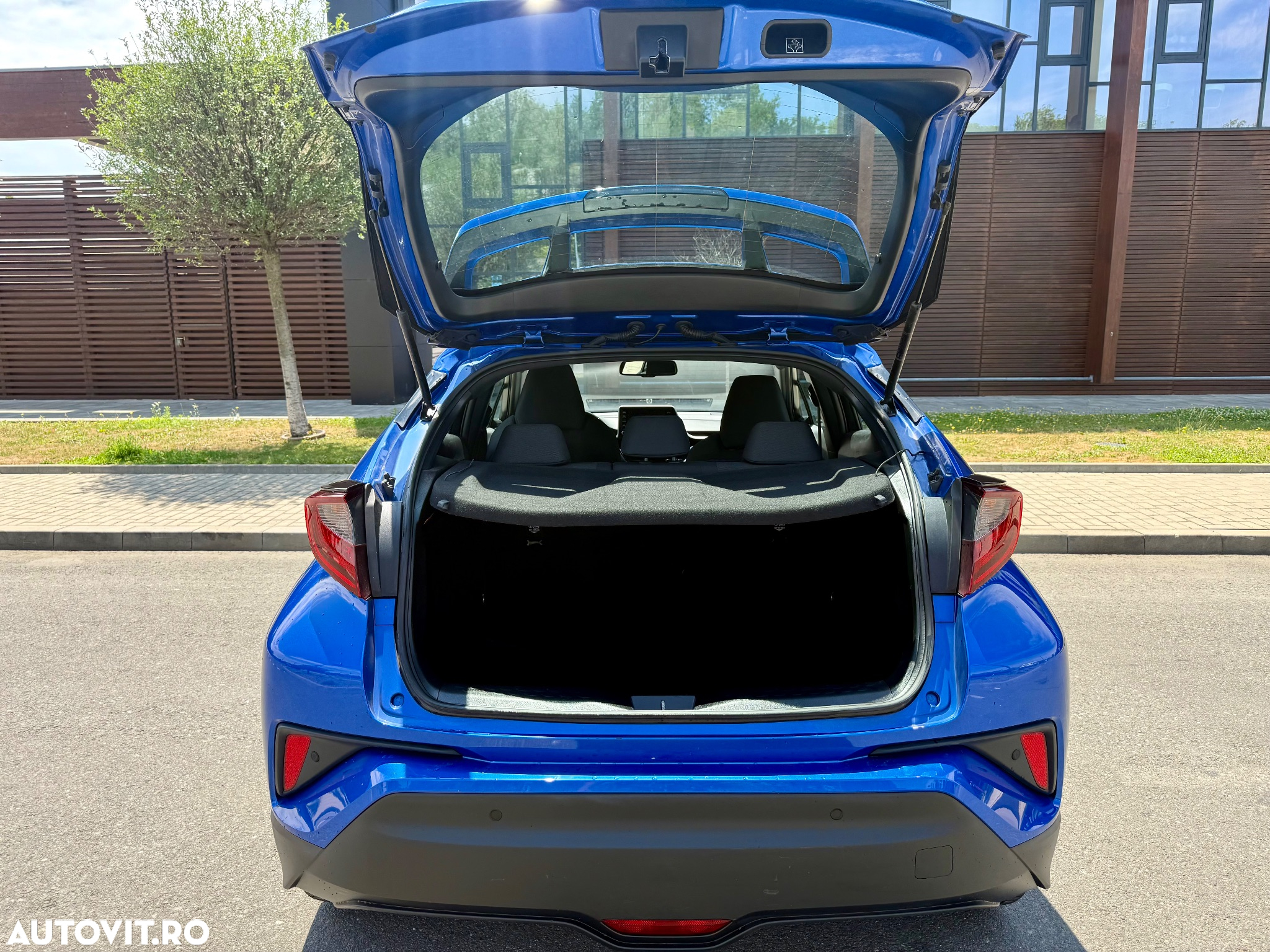 Toyota C-HR 1.8 Hybrid Business Edition - 9