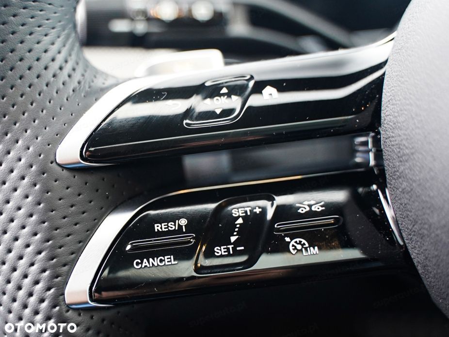 Mercedes-Benz GLC 220 d mHEV 4-Matic AMG Line - 9
