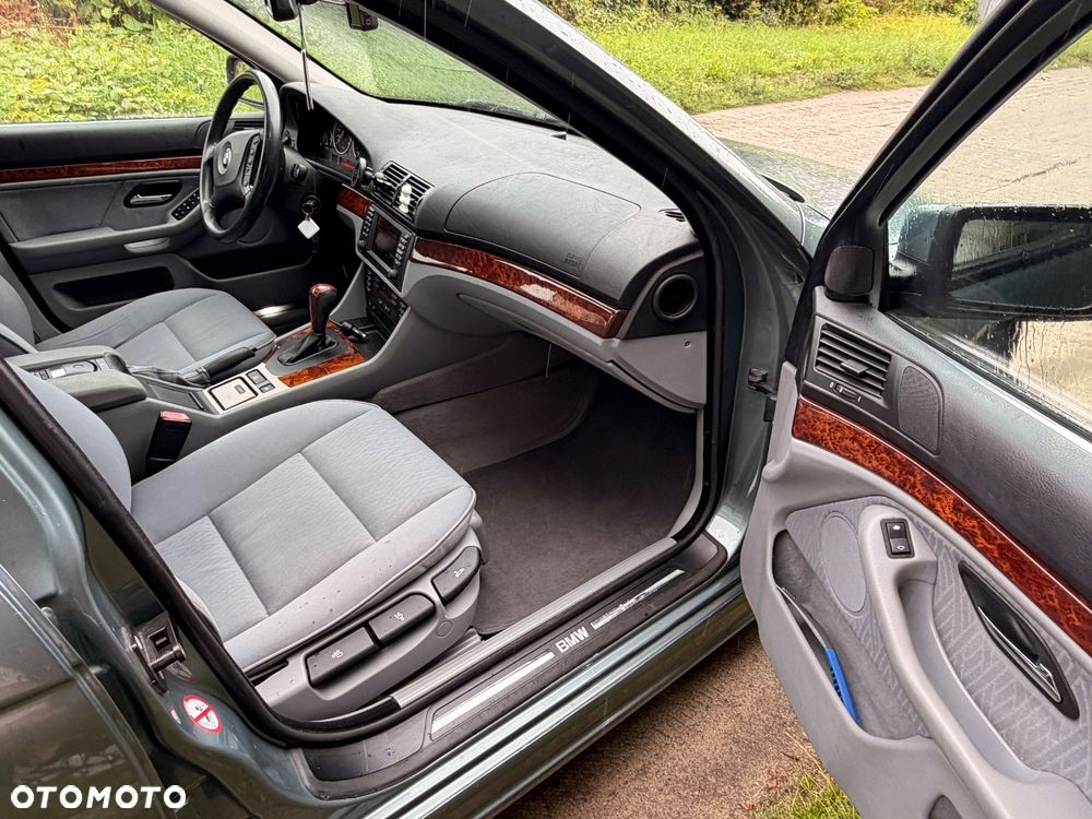 BMW Seria 5 - 18