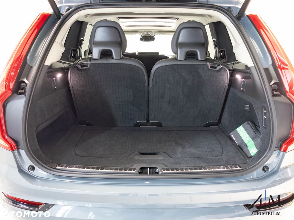 Volvo XC 90 B6 B AWD Ultimate Dark 7os - 39