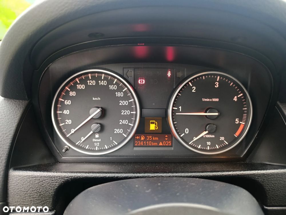 BMW X1 sDrive18d xLine - 22