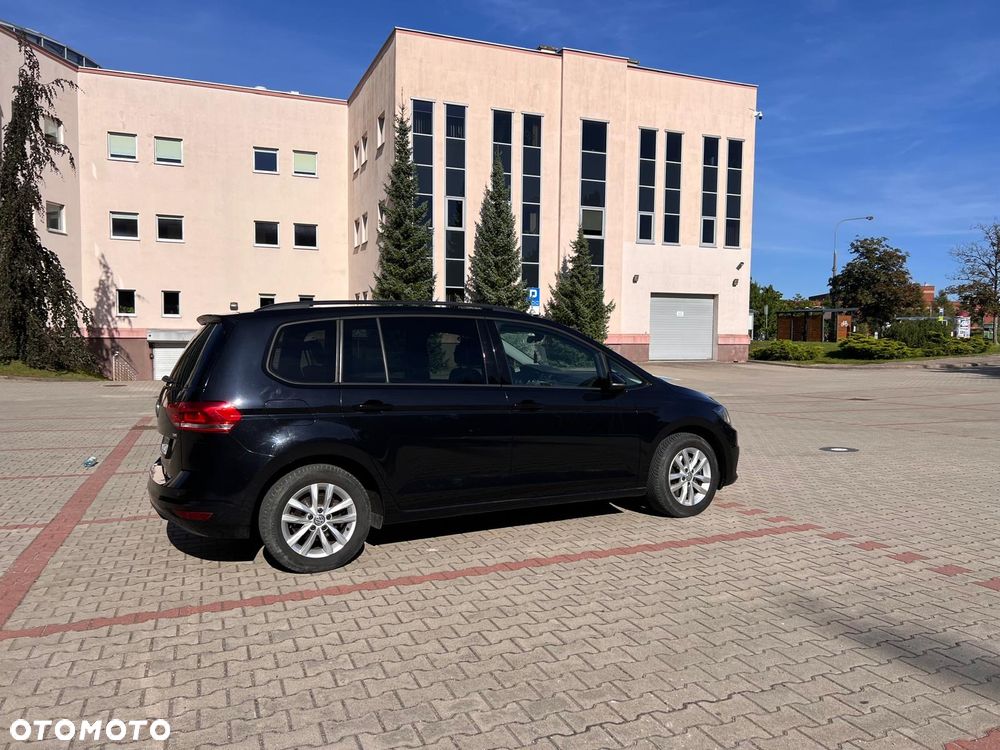 Volkswagen Touran 1.6 TDI BMT Comfortline - 4
