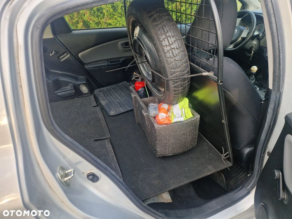 Toyota Yaris - 8
