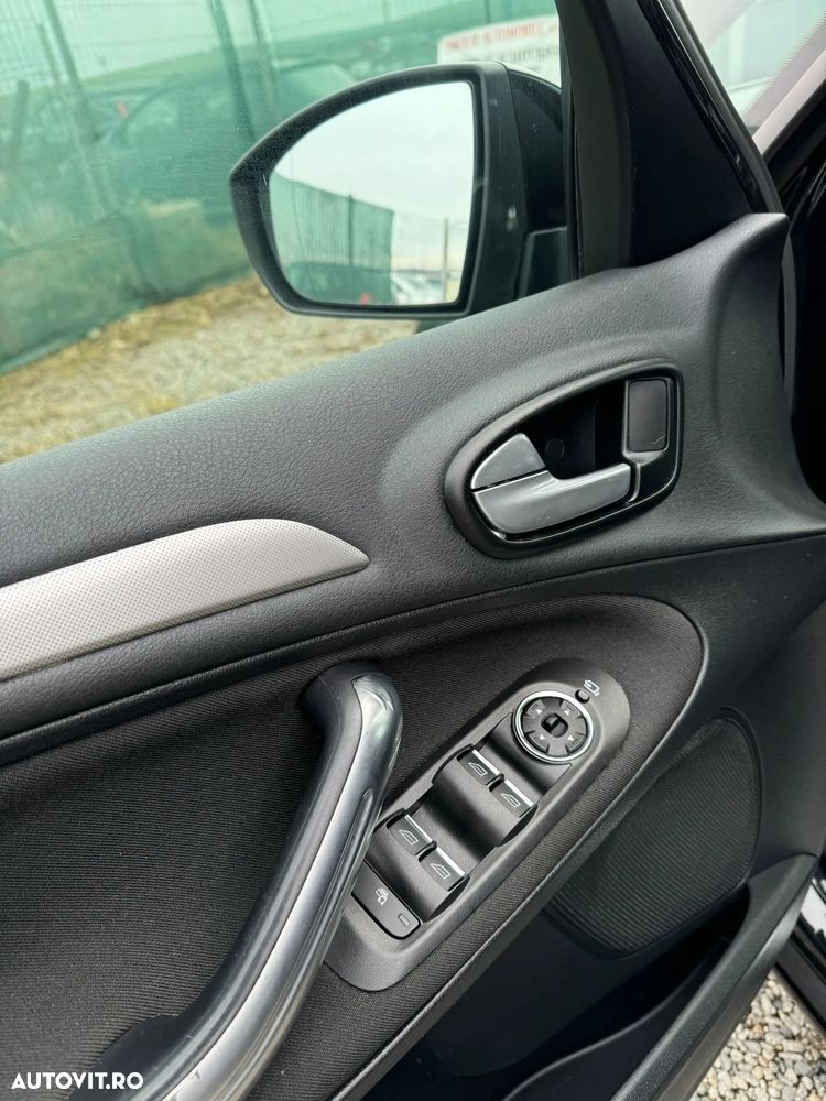 Ford S-Max 2.0 TDCi Powershift Titanium - 32