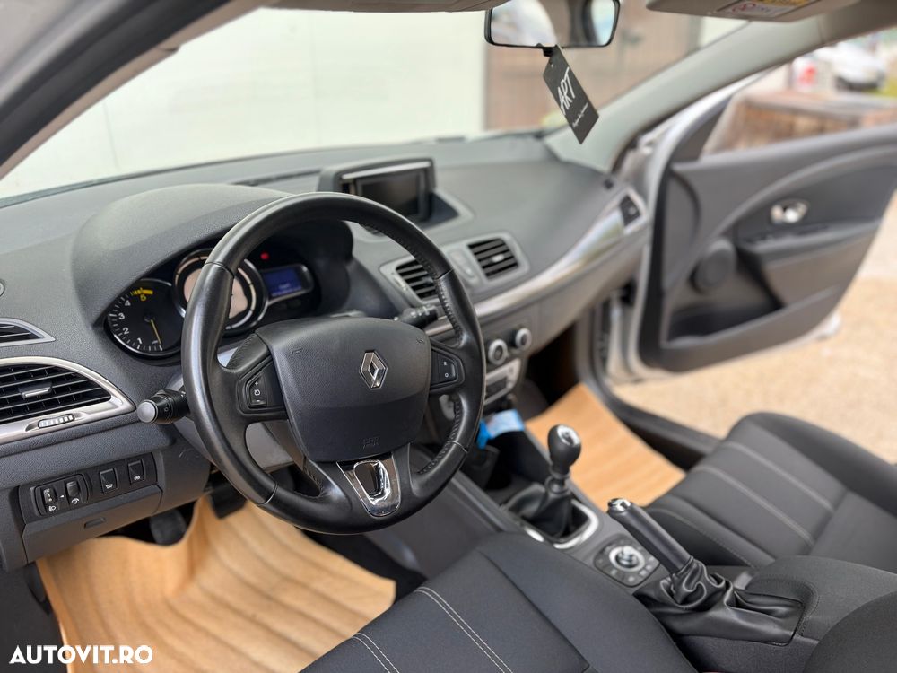 Renault Megane dCi 110 FAP LIMITED - 8