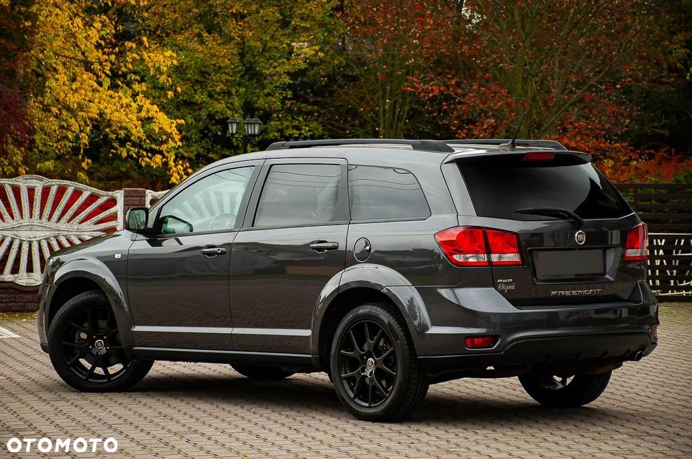 Fiat Freemont 2.0 Multijet 16V DPF Automatik Allrad Black Code - 25