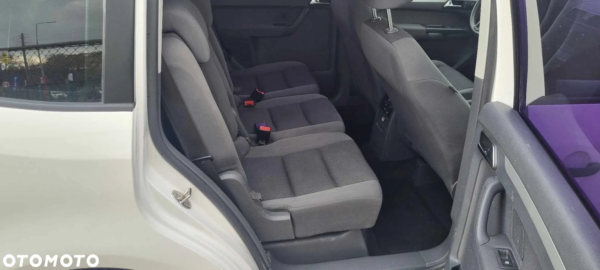 Volkswagen Touran 1.6 TDI DPF BlueMot Trendline - 15